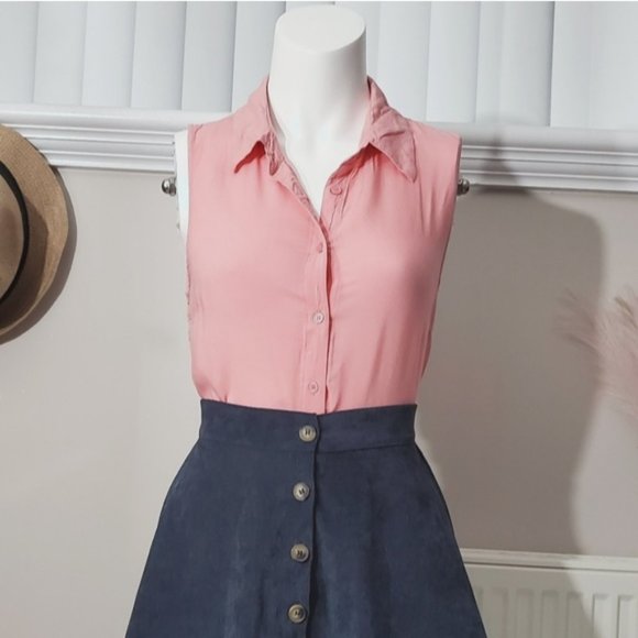 American Dream Sleeveless Lace Tie Waist Blouse- Small - Picture 3 of 11